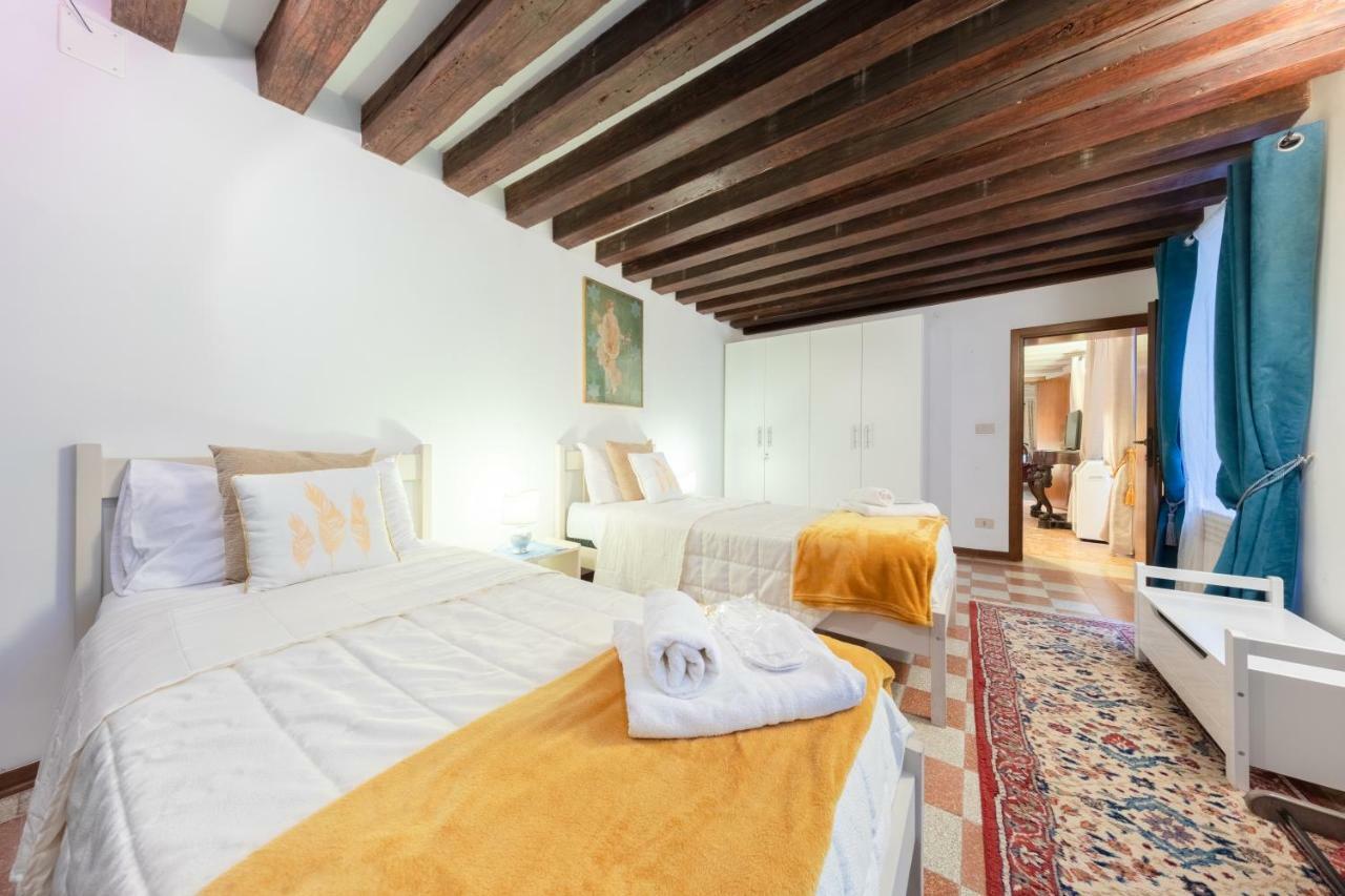 Ca' Del Carro Family Apartment Venetië Buitenkant foto